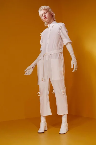 Look 8